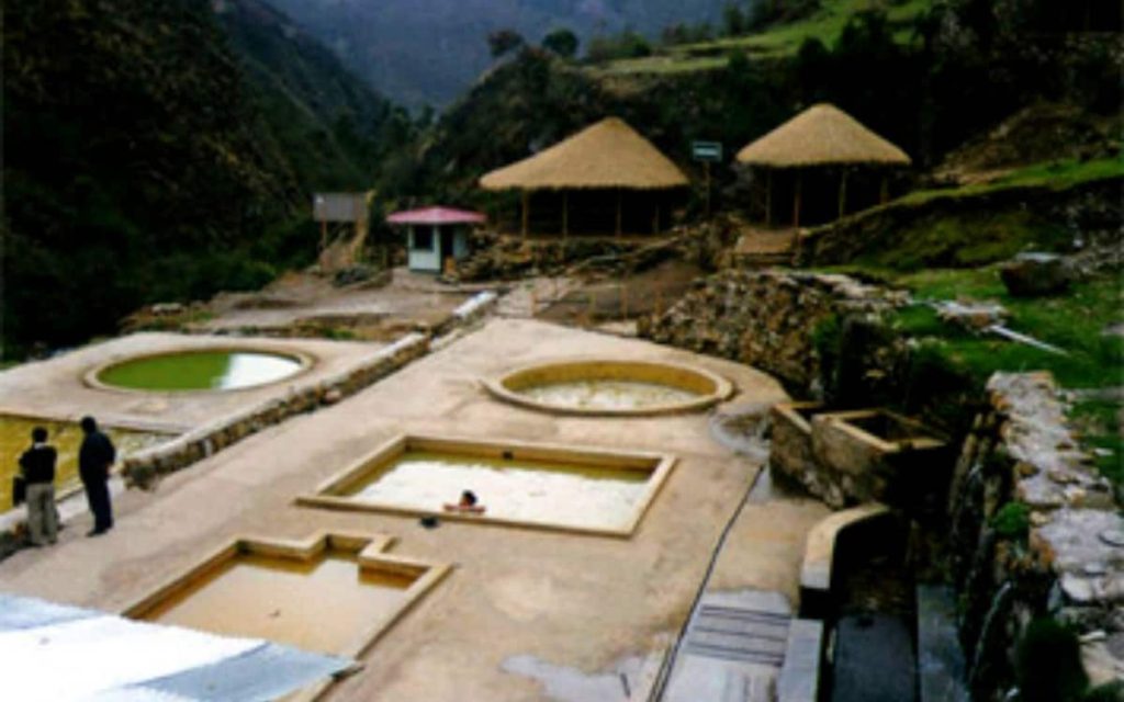 Yanatile-Calca-Cusco-Perú