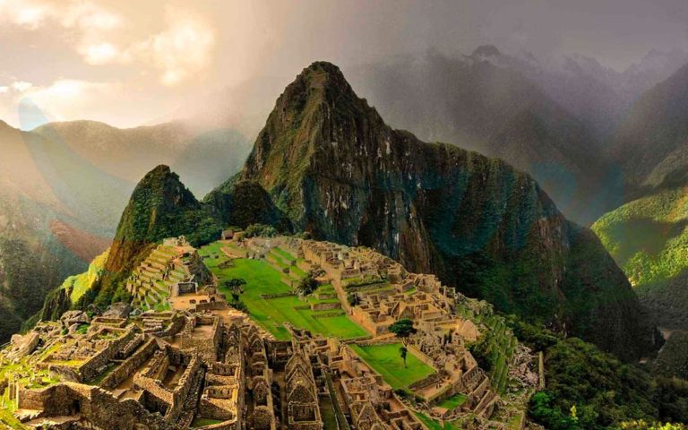 Valle-Sagrado-a-Machu-Picchu