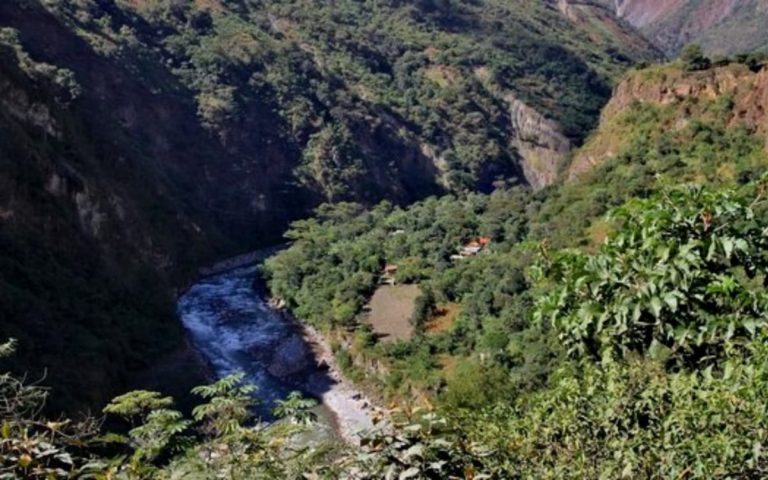 Quellomayu-Inca-Jungle
