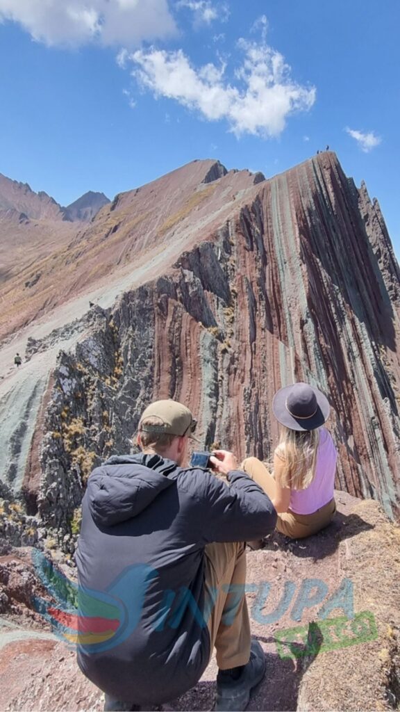 TOUR PALLAY PUNCHU 1 DÍA – NUEVA MONTAÑA DE COLORES DESDE CUSCO