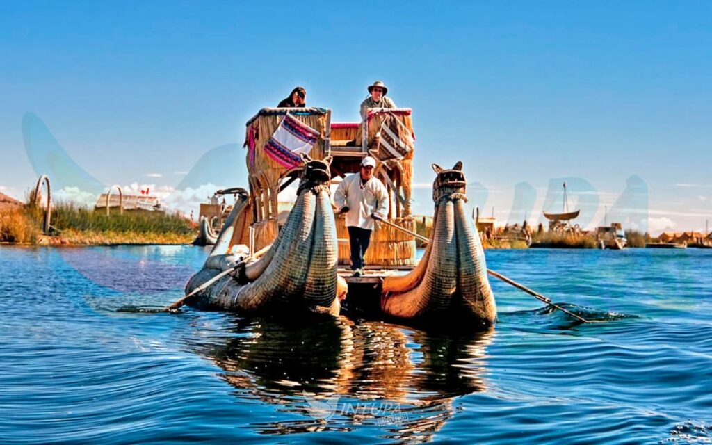TOUR LAGO TITICACA 1 DÍA – ISLAS UROS Y TAQUILE DESDE PUNO